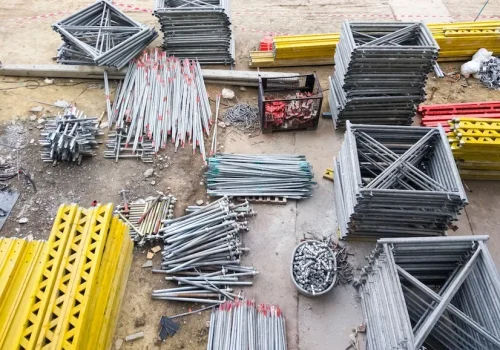 group-metal-frame-equipment-pile group-metal-frame-equipment-pile